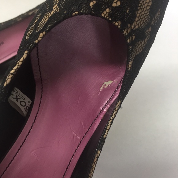 {Isaac Mizrahi} Lace Covered Pumps - Picture 5 of 8